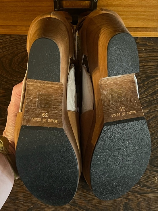 Free People Cedar Leather Clogs Size 39
